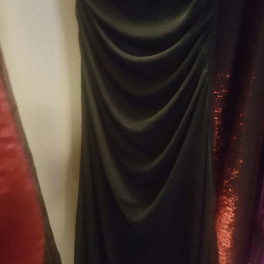 I have a few cocktail,formal & casual dresses